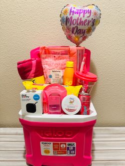 🌻Mother’s Day Luxury Gift Cooler Basket (Beach/Summer Theme)🌻