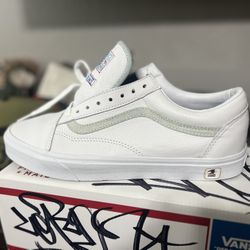 Vans US Mail Collab 