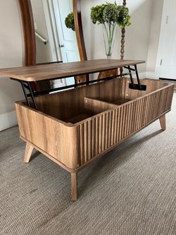Storage coffee table