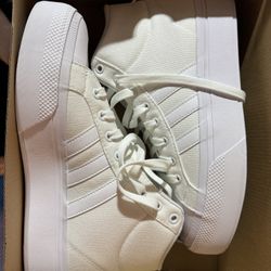 Adidas Bravada 2.0 Size 9.5 Women