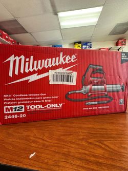 Milwaukee new grease gun M12