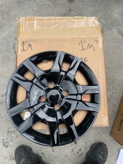 16 INCH HUBCAPS FOR SALEEE!!!!