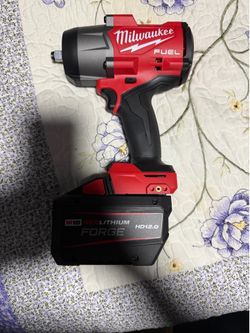 Milwaukee 1/2 impact with forge battery