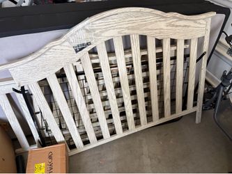 Baby crib