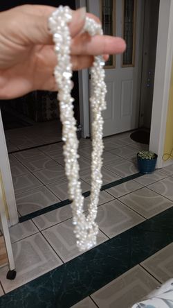 Nice 10" ladies twiste neckless