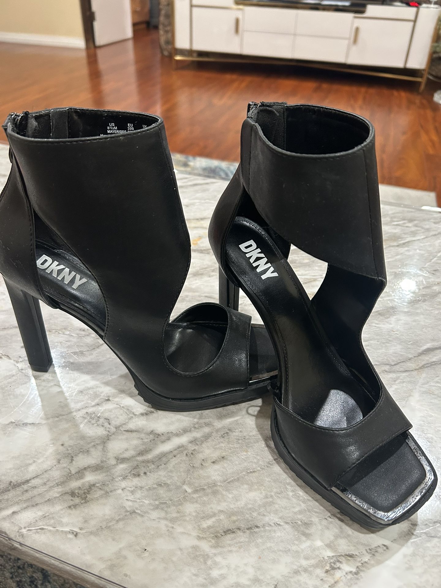 Beautiful DKNY Heels