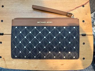 Michael Kors Wristlet Clutch