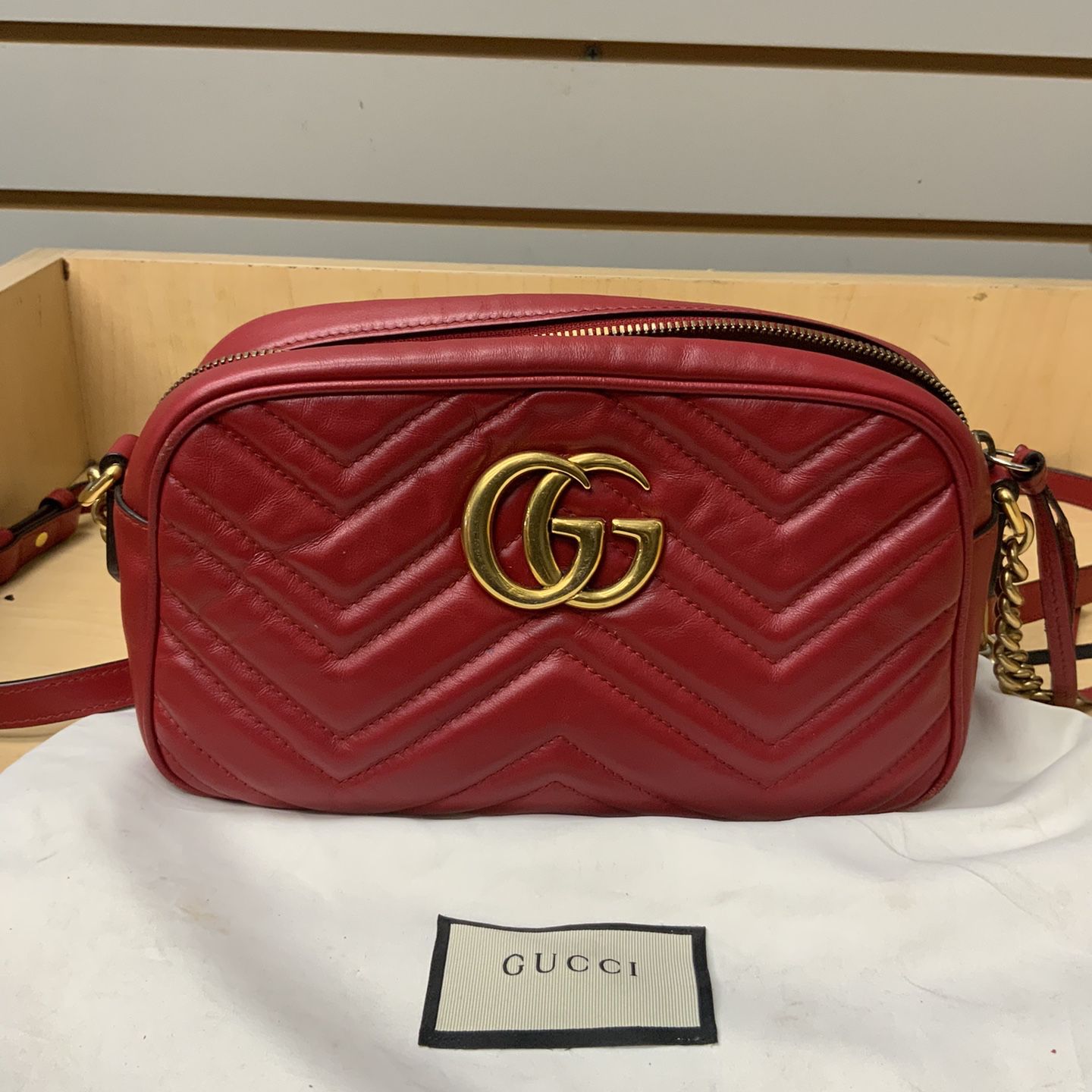 GUCCI GG Marmont Medium Leather Chain Shoulder Bag Red 447632 Auth. Dust Bag Included 