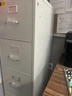 Metal 4 Drawer File Cabinet