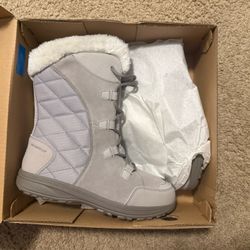Columbia Women's Ice Maiden II Snow Boot - Size 10 - Color: Dove, Stratus