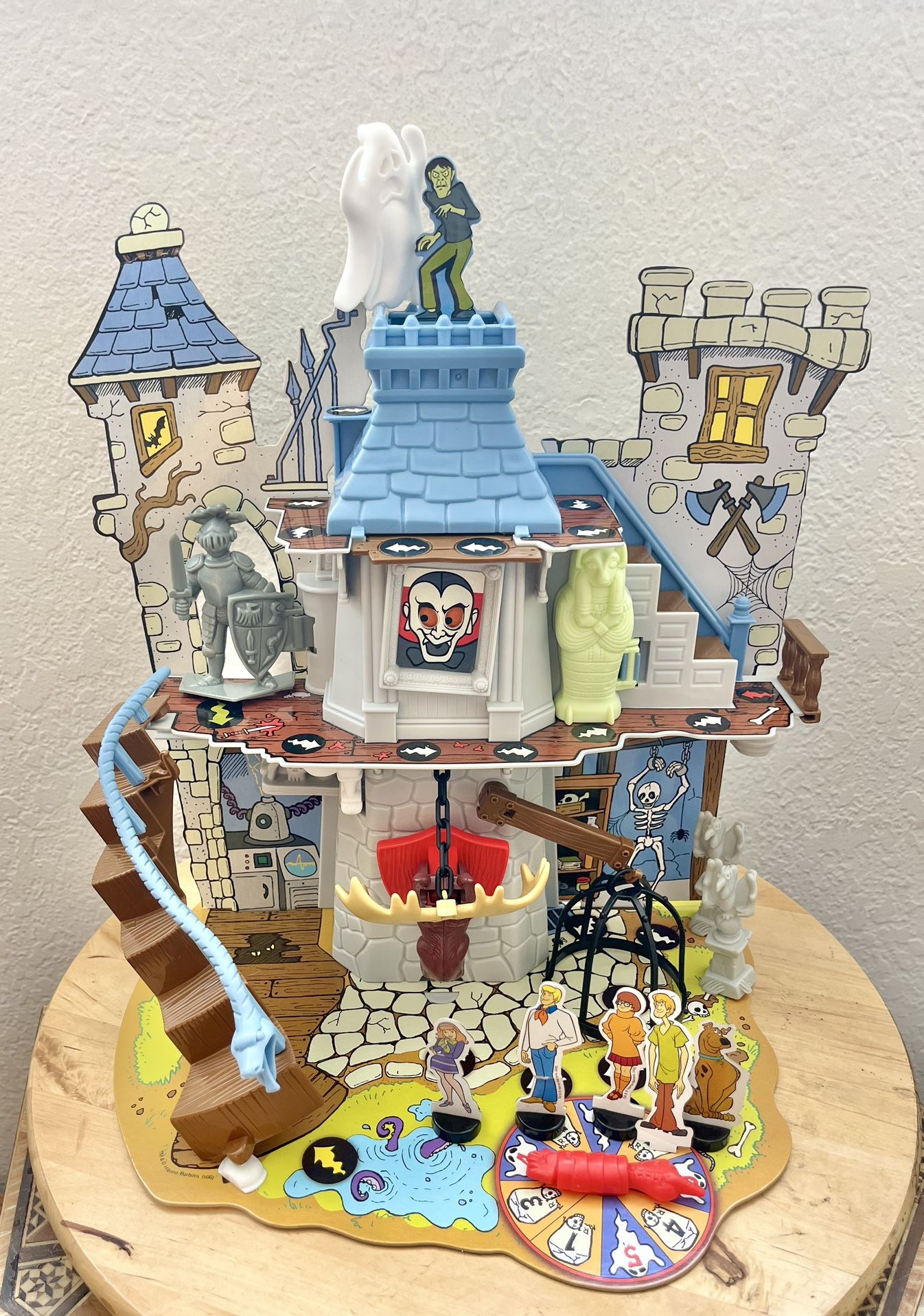 Scooby-Doo Haunted House 3D Board Game 2007 pressman Almost Complete (READ)