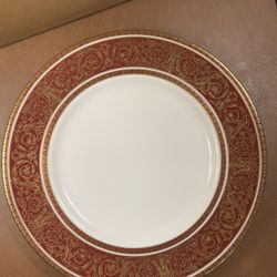 Vintage Plate - Royal Doulton Buckingham Dinner Plate 10.5”
