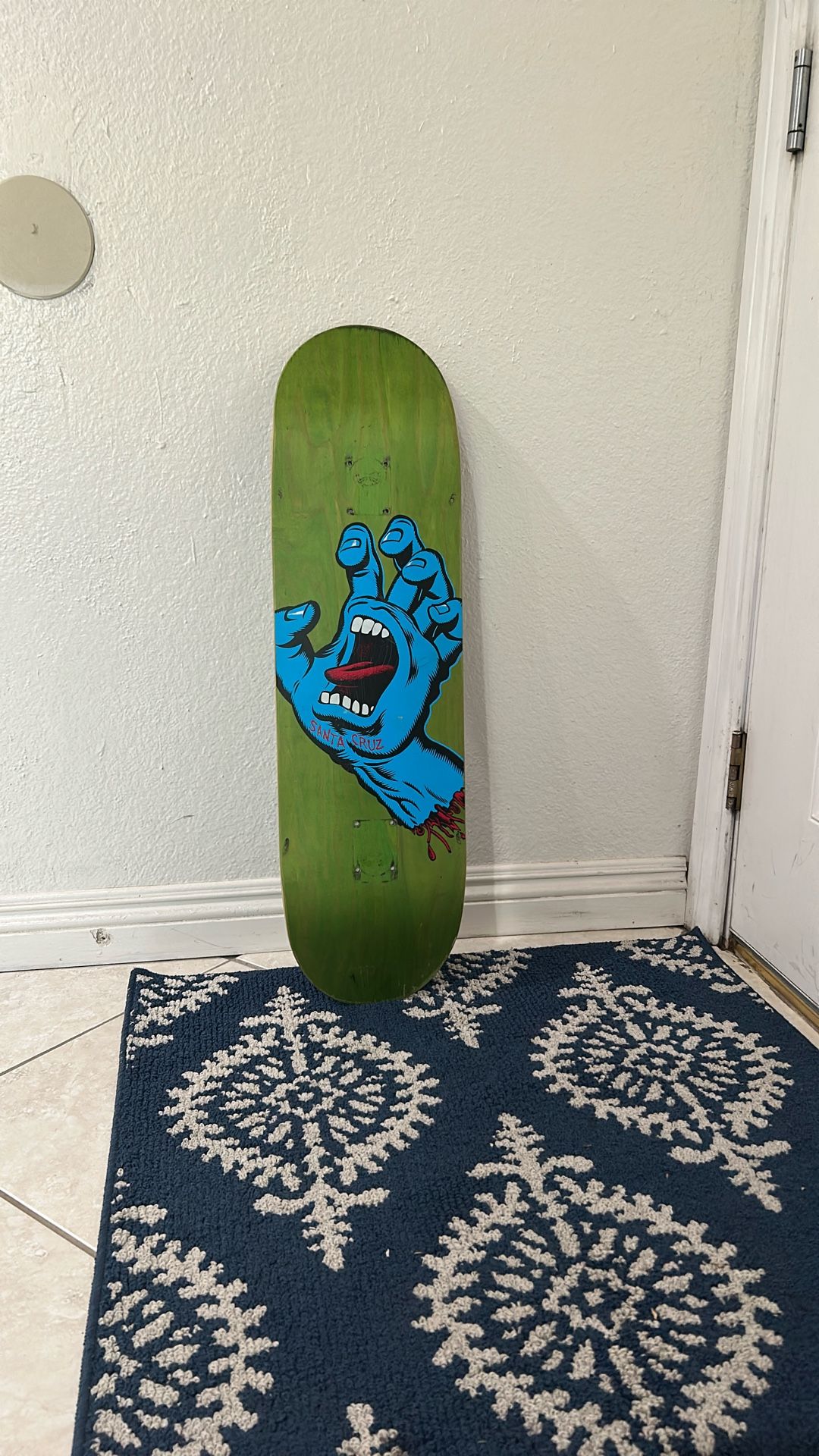 Santa Cruz Screaming Hand Green Deck