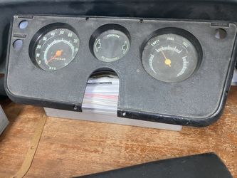 1970 Chevy C10 Or GMC Jimmy Gauge Cluster