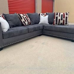 Couch set Still Available 