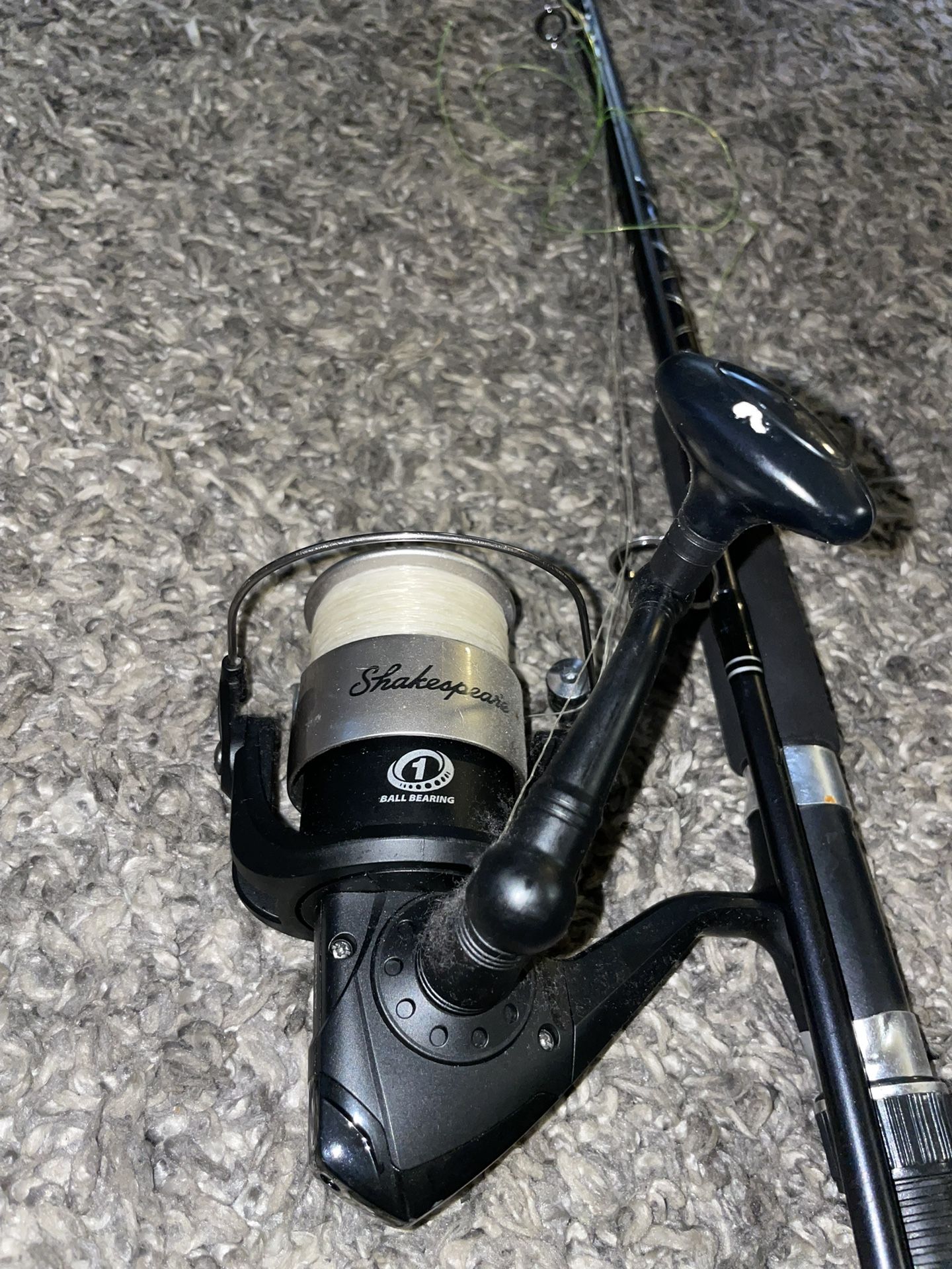 Roddy Limited Edition 9' Surf Rod & Shakespeare Alpha Reel Combo