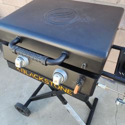 Blackstone Adventure Ready 22 Griddle Grill 
