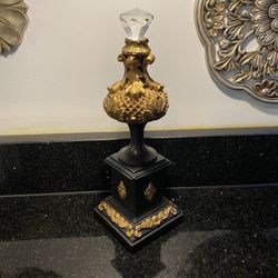 Rare Vintage Sterling Industries Empress Finial 12” Decor Sculpture