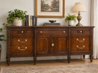 Thomasville Vintage Italian Dresser