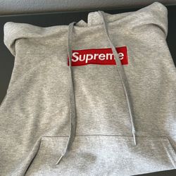 Supreme Hoodie