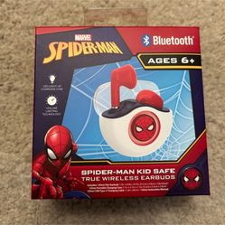 NWT Spider-Man earbuds