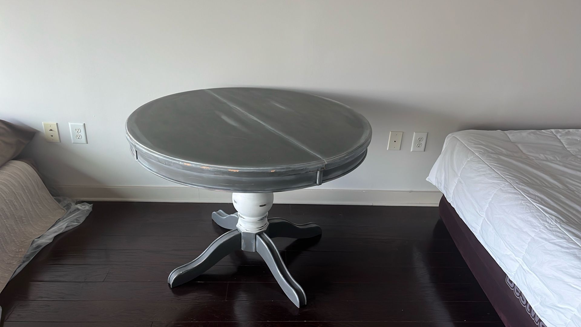 Round French Wood High End Dinner Table