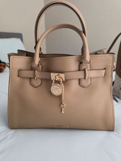 Brand new Medium Micheal Kors purse