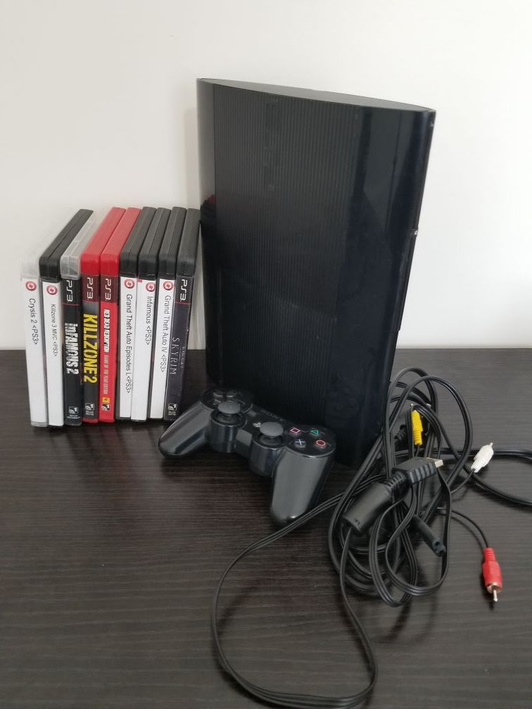 PS3 Super Slim with 8 games