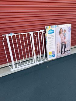 Protection baby gate
