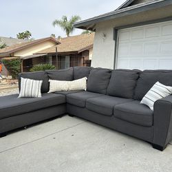 GREY SECTIONAL COUCH!!! 🚚 FREE DELIVERY!!! 🚚 