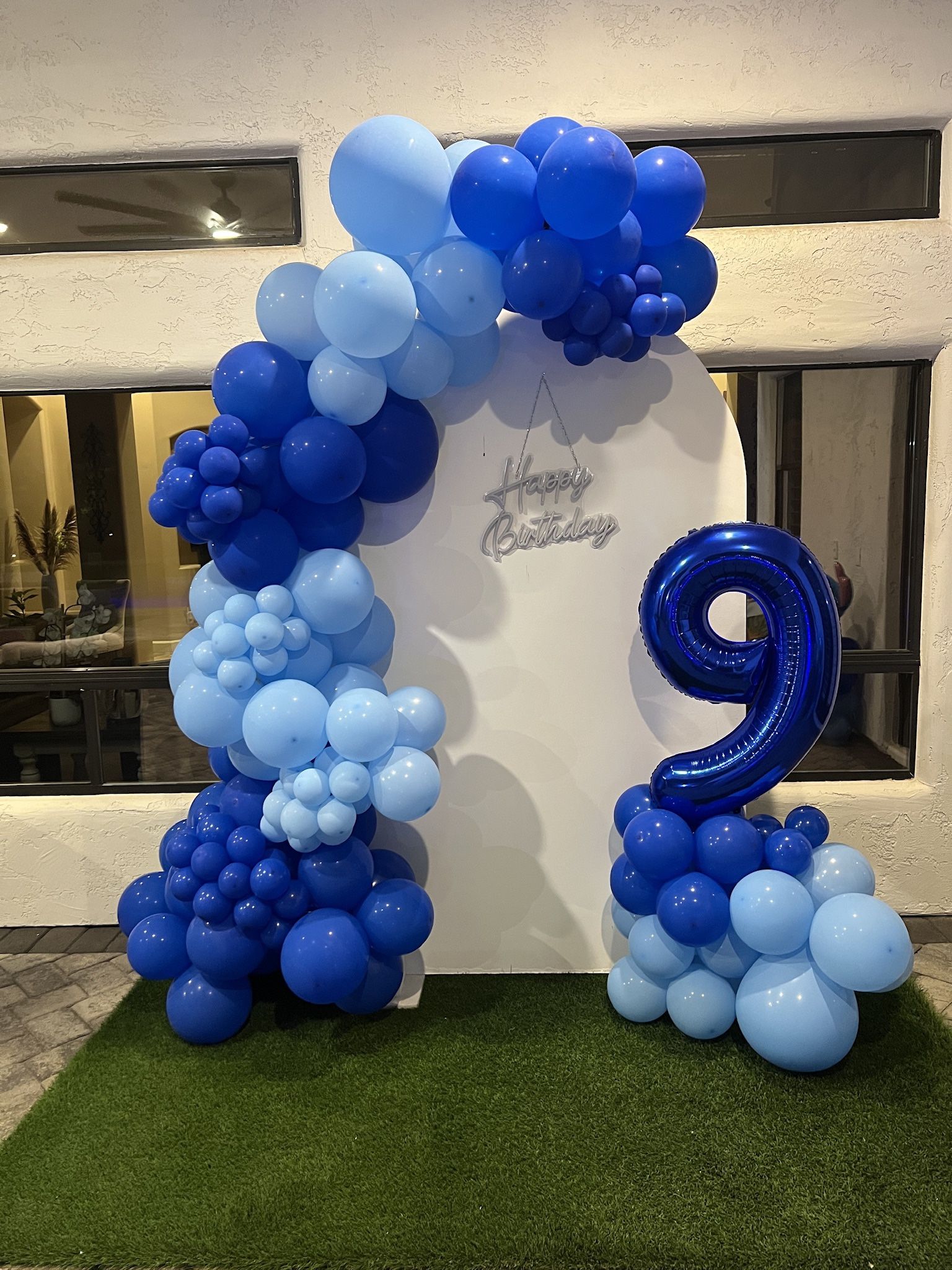 Arch Balloons, garlands & Numbers For Events / Decoracion Con Globos Economico!!