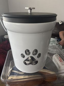 Cute Dog Food Container With Scoop