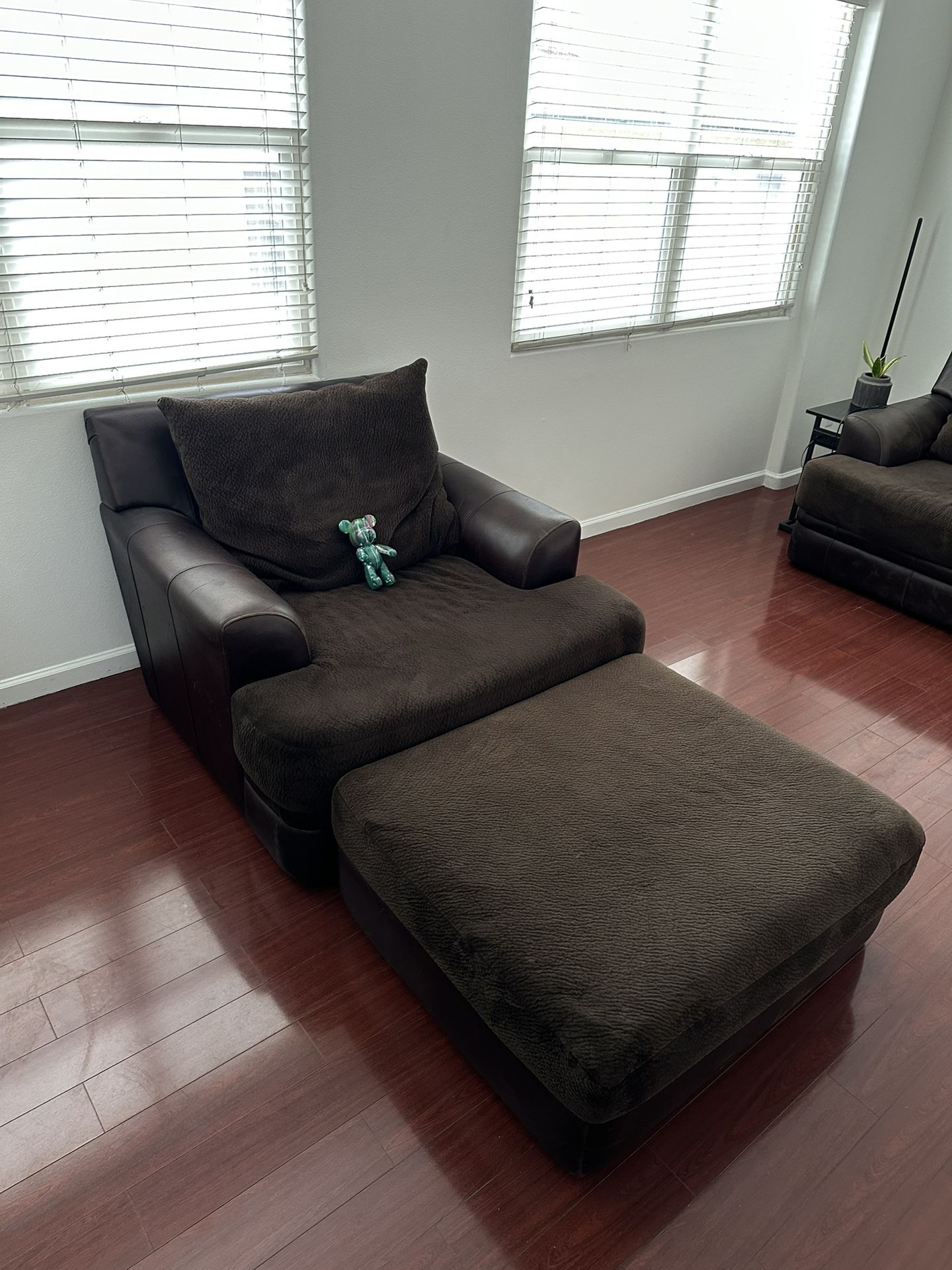 Couch love seat with ottoman