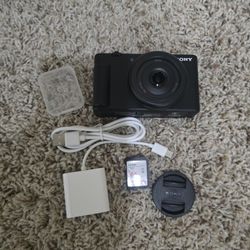 Sony ZV-1F video camera + extras!