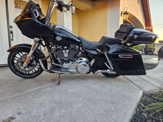 2022 harley roadglide runs excellent