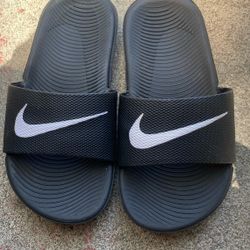 Nike Slides 