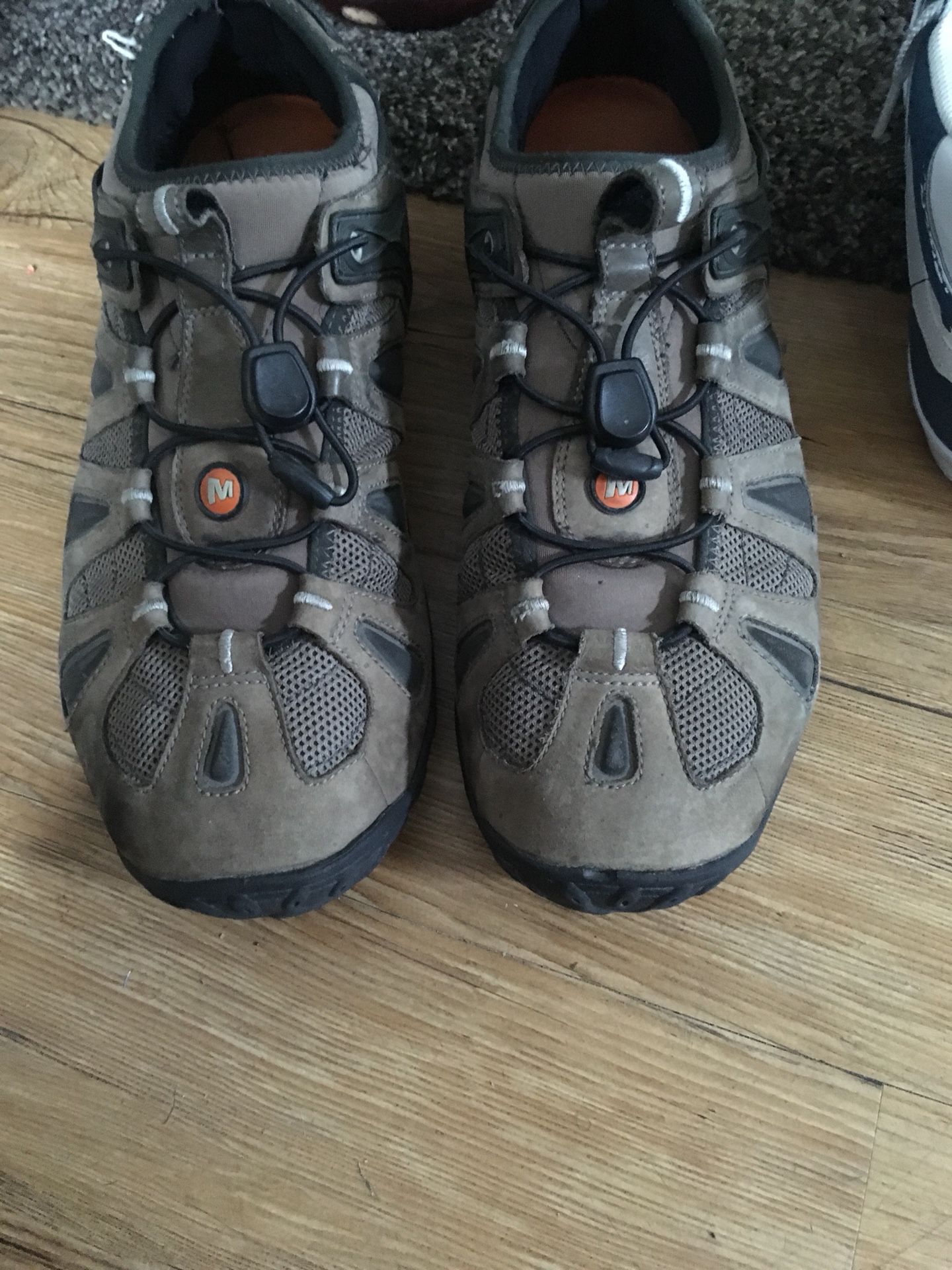 Merrell shoes size 13