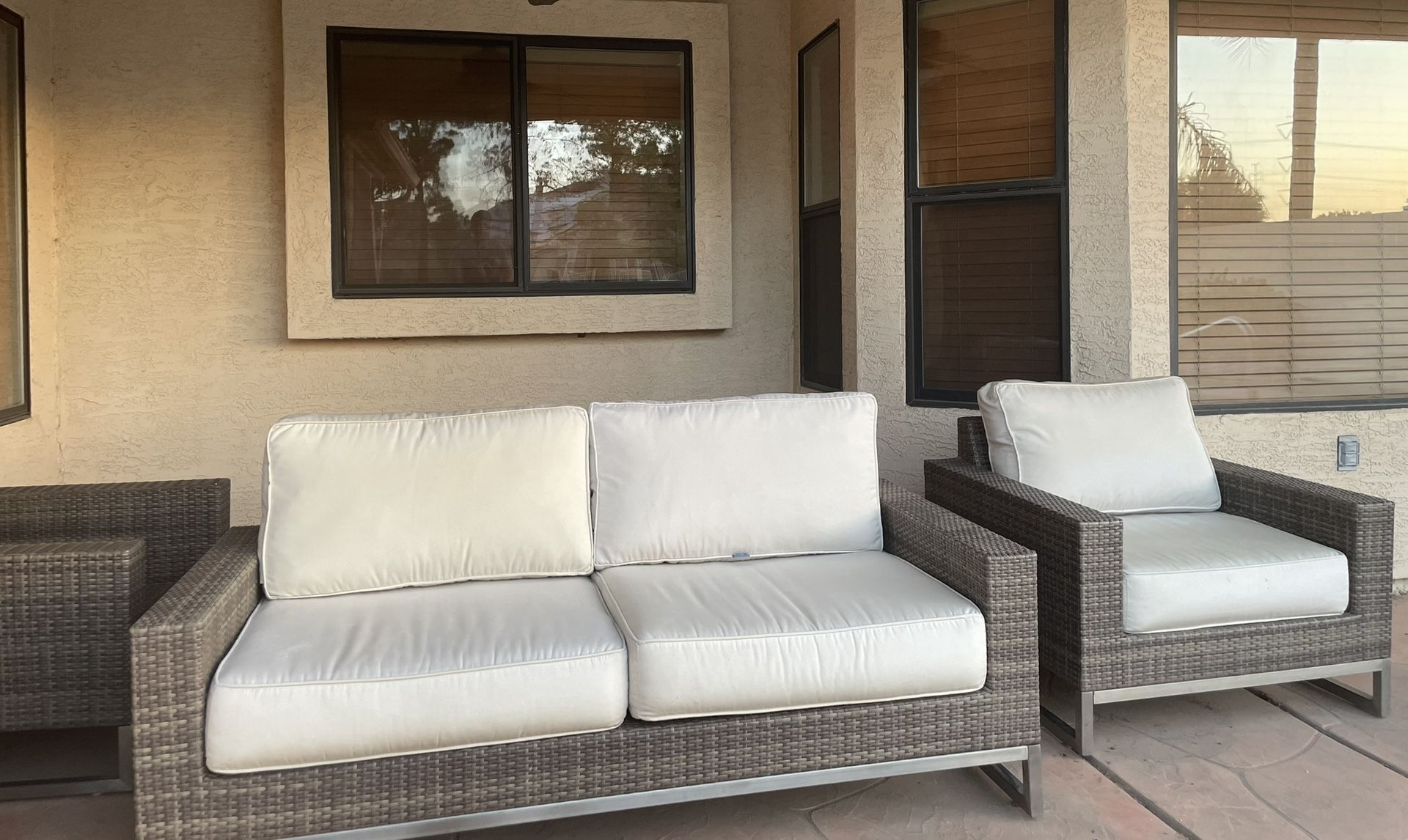 Thos.Baker Palm Patio Set