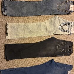 True Jean For Sale All Size Willing To Negotiate 100$ Each Great Condition 
