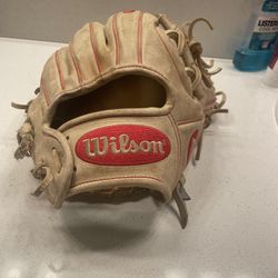 A2000 Wilson glove