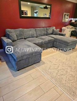 BRAND NEW DARK GREY DOUBLE CHAISE SECTIONAL SOFA COUCH (NEW IN BOXES)