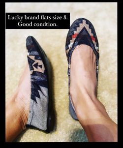 Women’s shoes flats