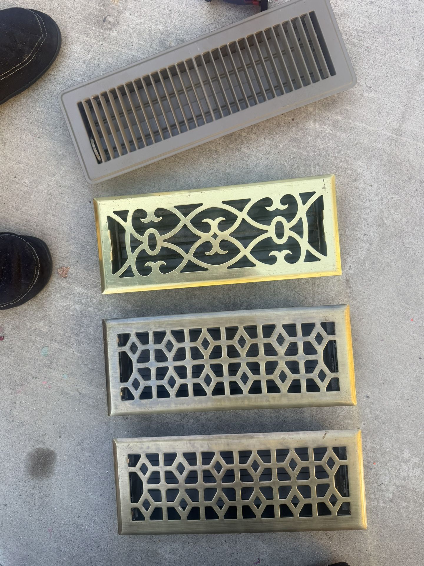 Pretty Floor Vents (4 total)