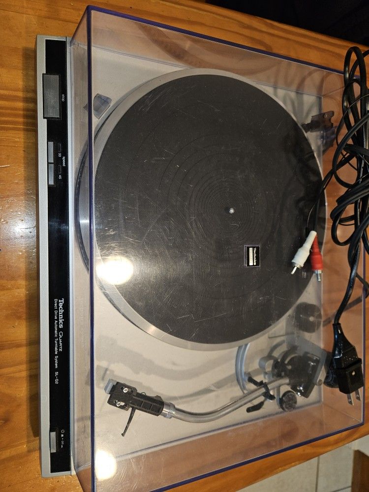 Technics SL-Q2 Turntable $250 Obo
