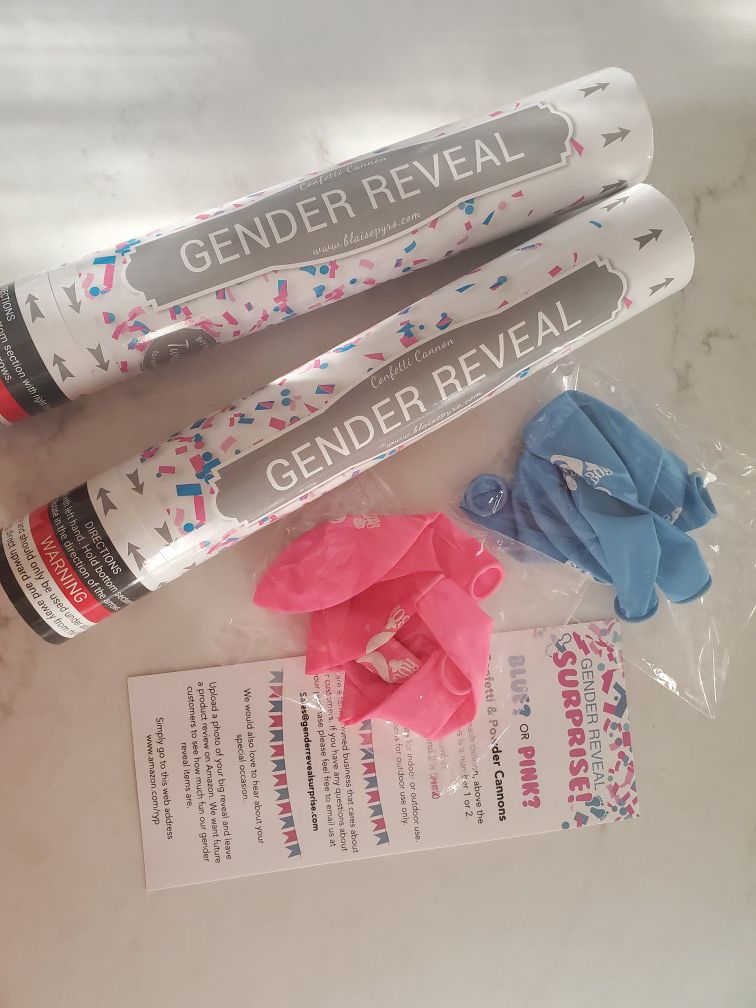 PINK - Gender Reveal Confetti poppers and blue and pink balloons