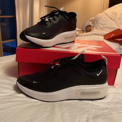 $50 OBO Brand New Women’s Air Max Dia Size 8.5