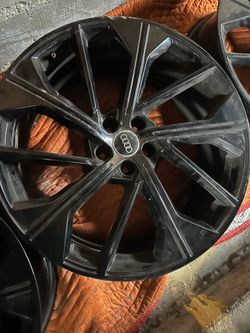 21” Audi rims Must be gone by 6/21.