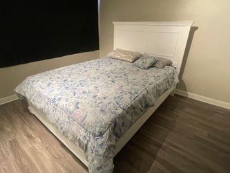Queen Bed + Mattress + 2 FREE Bar Stools - Need Gone ASAP