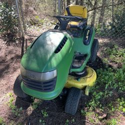 John Deere Riding Mower Lawn Tractor 