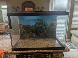 20 gallon Fish Tank / Aquarium
